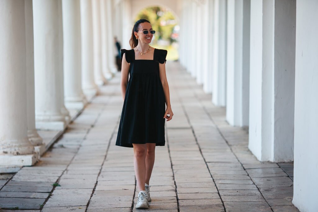 Discover chic drop waist dresses for minimalist fashion lovers. Shop our curated collection for effortless, modern elegance and timeless style.