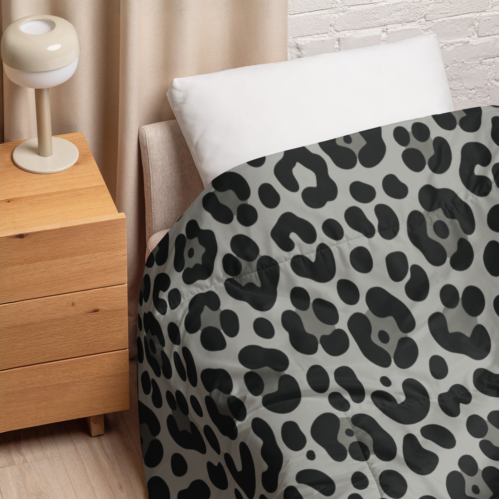 Elegant Snow Leopard Print Comforter for Stylish Bedrooms Add luxury to your decor with the Elegant Snow Leopard Print Comforter for Stylish Bedrooms. Discover plush comfort and trendy style today!